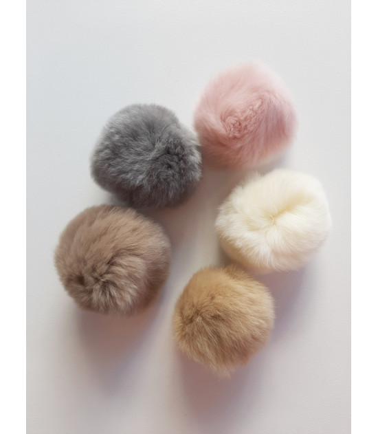 
                                                                                            Pompón Pelo 6 cm
                                                                                    
