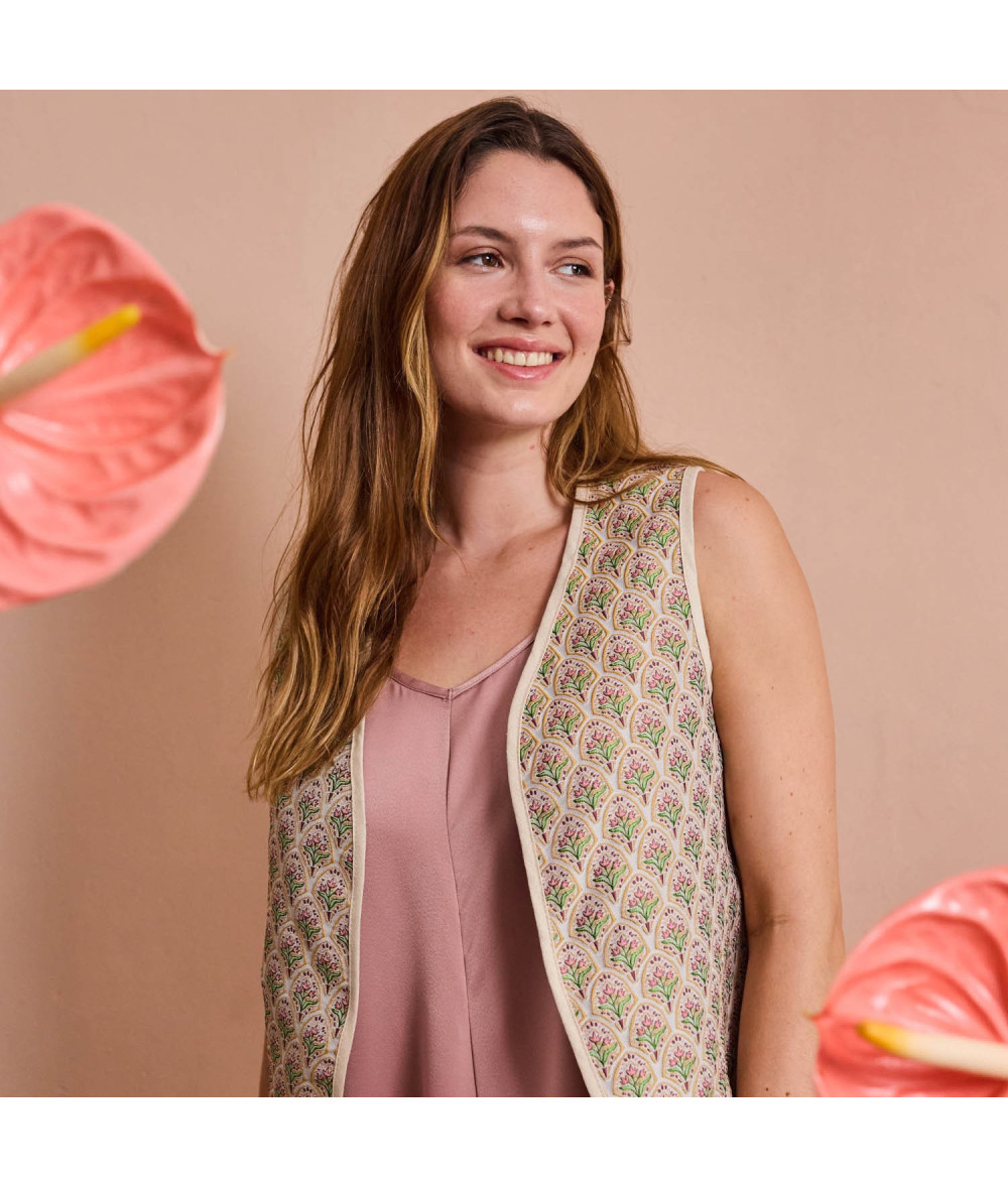 Tela Jacquard Brocada motivos Florales y toques dorados