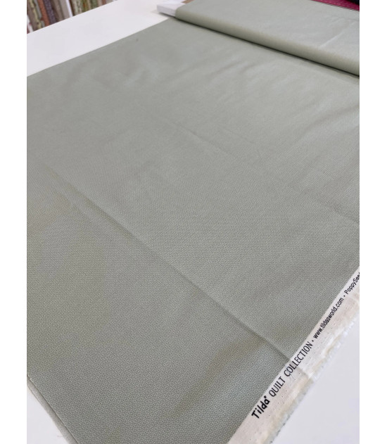 Tela Tilda Mist Poppy Seed